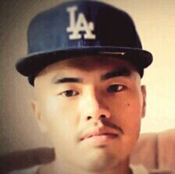 Profile Picture of Kong Xiong (@scrubxiong357) on Poshmark