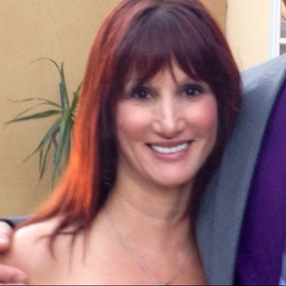 Profile Picture of Mary Larkins (@qwkchk) on Poshmark