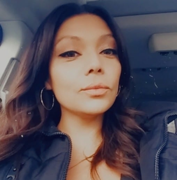 Profile Picture of Chrissy Rodriguez (@chrissyr21580) on Poshmark