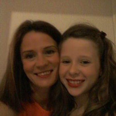 Profile Picture of Claire Kaye (@clk081273) on Twitter