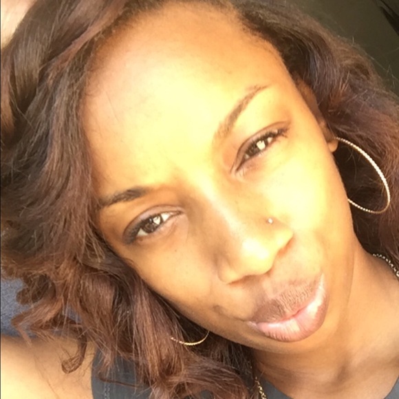 Profile Picture of Lashaye Roberts (@lashaye124) on Poshmark