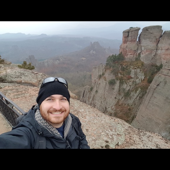 Profile Picture of Tony Dutra (@metal_yuppy) on Poshmark