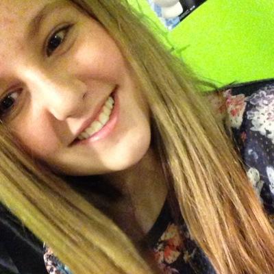 Profile Picture of Emma (@Emmablalock74) on Twitter