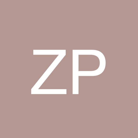 Profile Picture of Zoe Petrash (@zyp23) on Poshmark