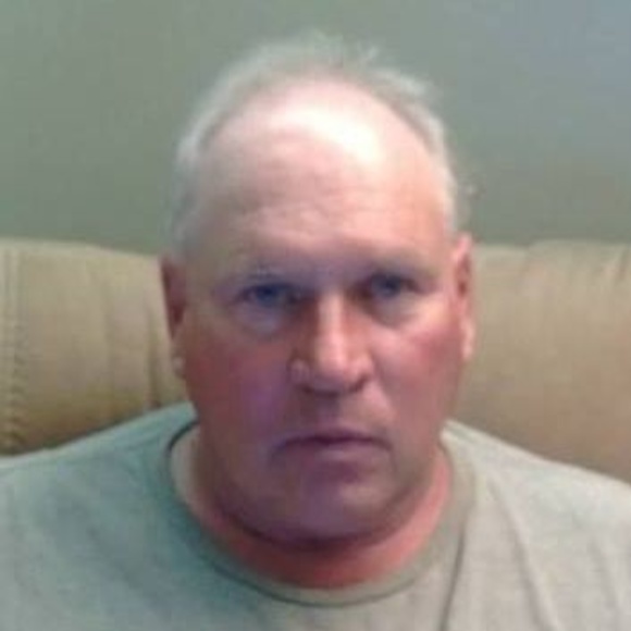 Profile Picture of Ed Tavener (@tavenered) on Poshmark