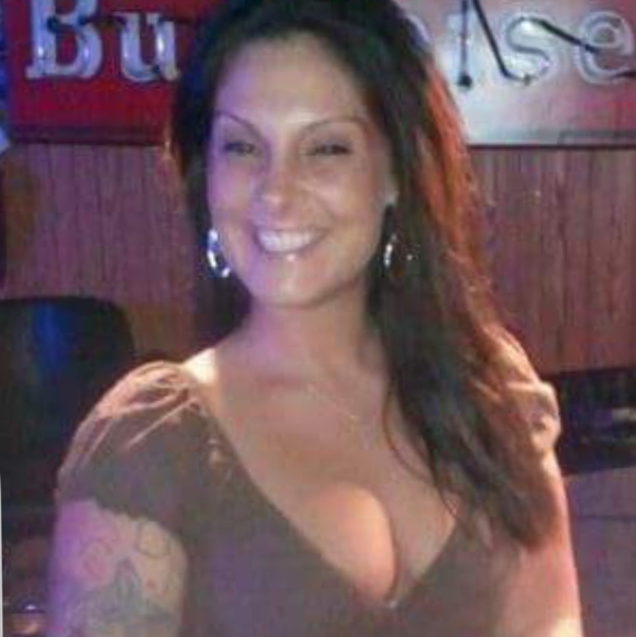 Profile Picture of Rebecca Keith (@beckykeithbaker) on Poshmark