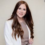 Profile Picture of Elisabeth Smith (@elisabethsmithpa) on Instagram