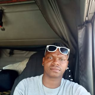 Profile Picture of Andrew Mahana (@andrewmahana) on Instagram