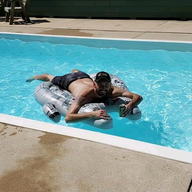 Profile Picture of Andrew Galey (@agaley89) on Tiktok