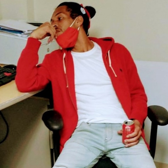 Profile Picture of Christopher Neely (@410neely81) on Poshmark