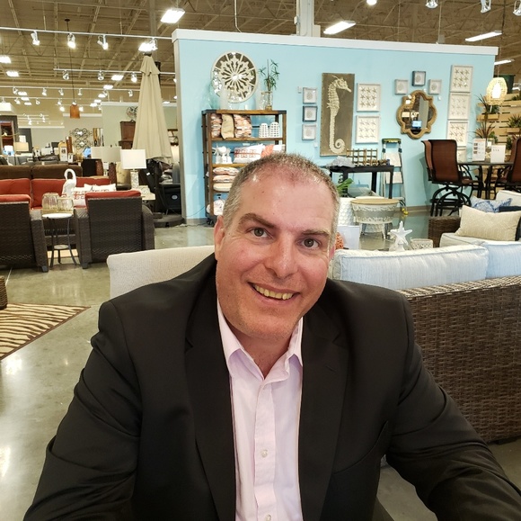 Profile Picture of Michael Paulli (@mkp5987) on Poshmark
