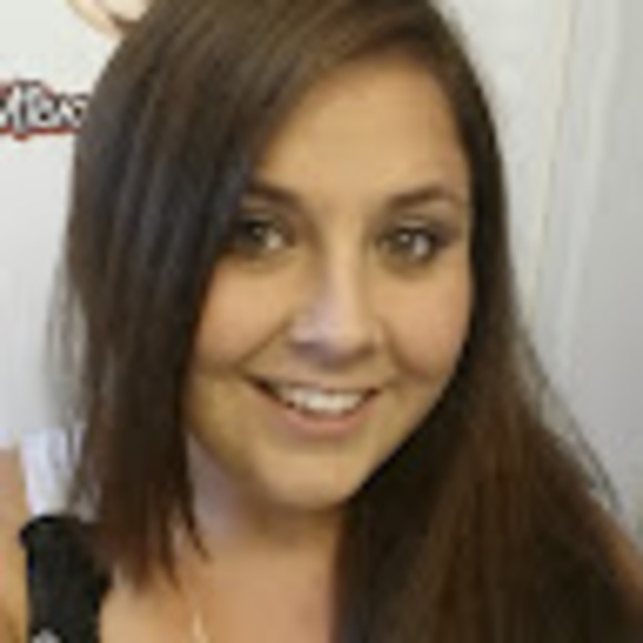 Profile Picture of Kristy Mitchell (@kristymitche419) on Poshmark