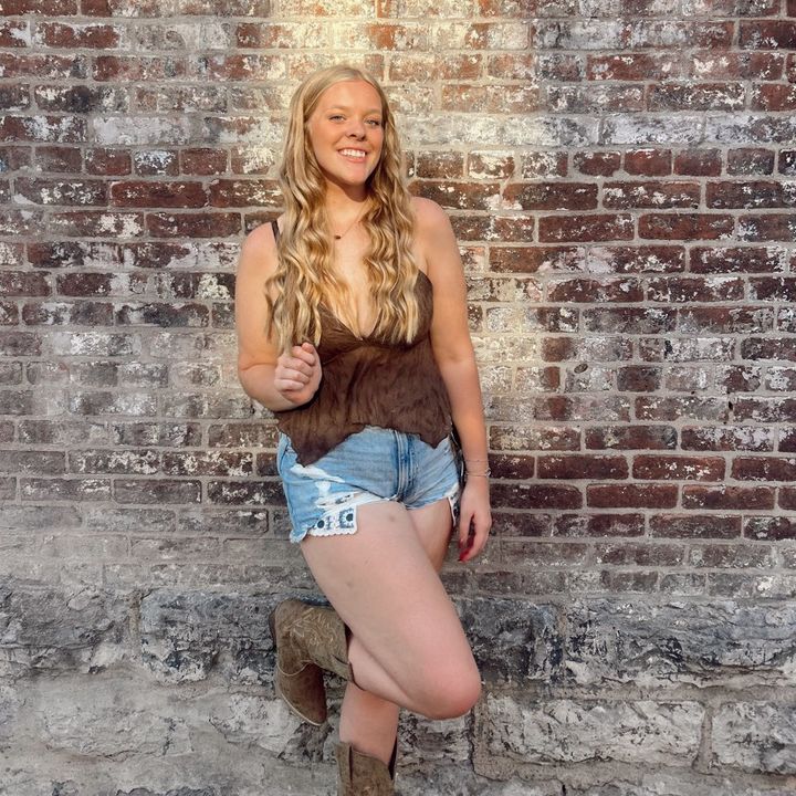 Profile Picture of Falon (@falonyocom0) on Tiktok