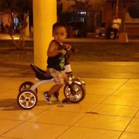 Profile Picture of Lennart Zapata Castro (@natalyangelinaz) on Pinterest