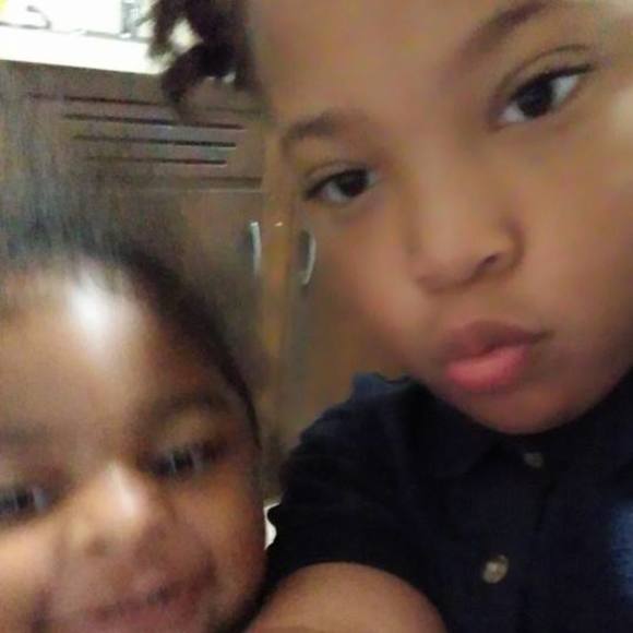 Profile Picture of Felicia Shomper (@fshomper13) on Poshmark