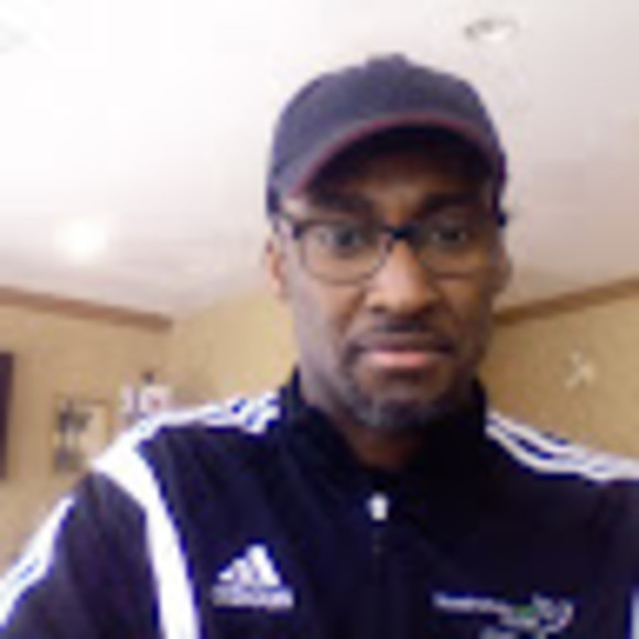 Profile Picture of Emmanuel Ekwere (@ekwere0612) on Poshmark