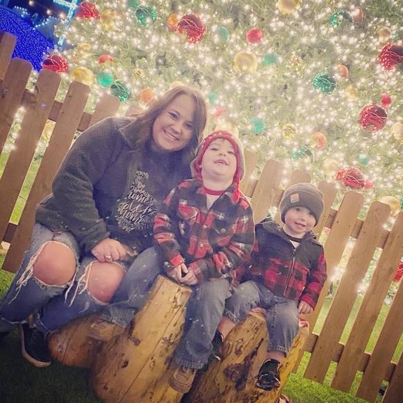 Profile Picture of Cheyenne Chute (@cheyennechute) on Poshmark