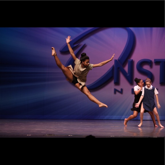 Lynette Mckenzie - Poshmark Profile Picture of Lynette Mckenzie (@ljmckenzie) on Poshmark