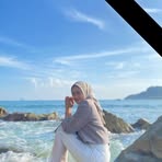 Profile Picture of Manda Putri (@Manda-Putri) on Facebook