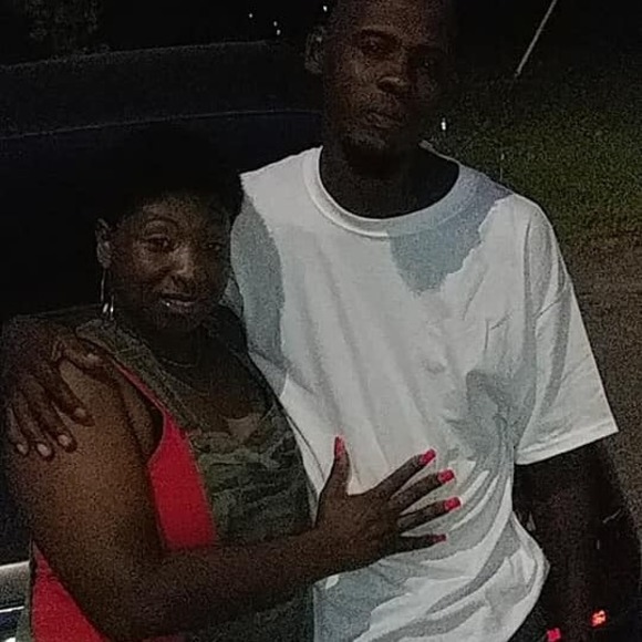 Profile Picture of Marvell Nickson (@nicksonmarvell) on Poshmark