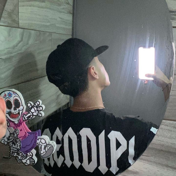 Profile Picture of Alexander Valdivia (@elvaldiviaaa) on Tiktok