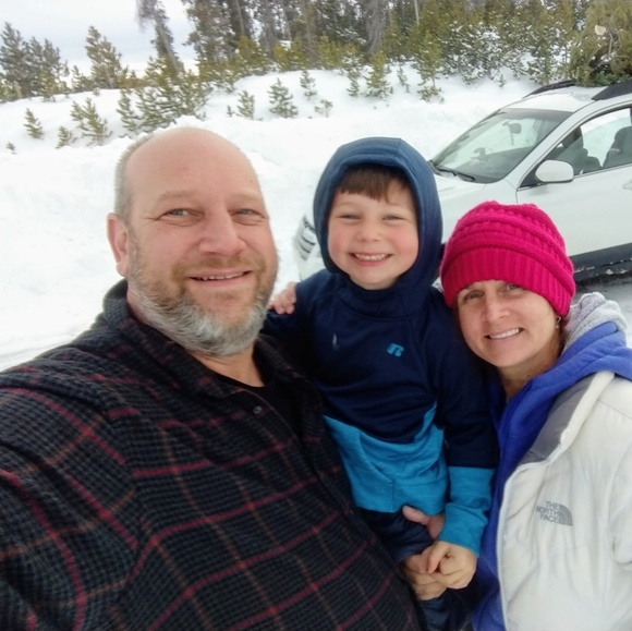 Profile Picture of Greg Barton (@lucaslemon) on Poshmark