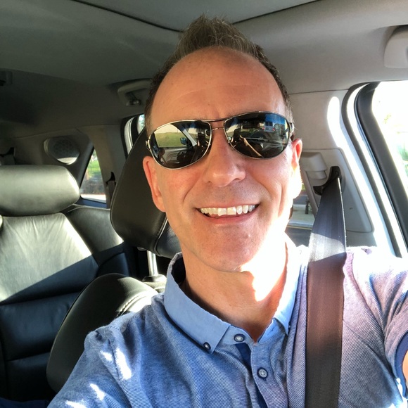Profile Picture of Peter Green (@peterjgreen) on Poshmark