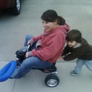 Profile Picture of Julie Heasley (@150087903) on Myspace