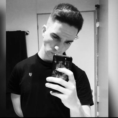 Profile Picture of Adrián (@_AdrianCal) on Twitter