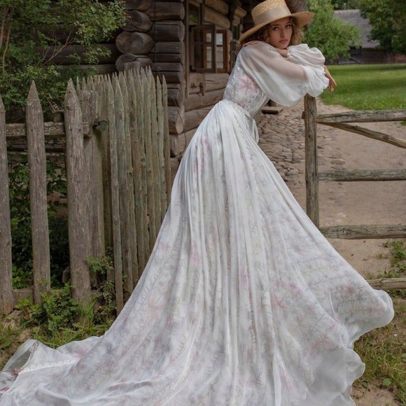 Profile Picture of John Sims (@n19fyo5cwb) on Poshmark