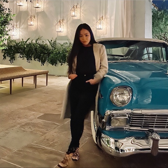 Profile Picture of Bi Nguyen (@nguyenkillerbee) on Poshmark