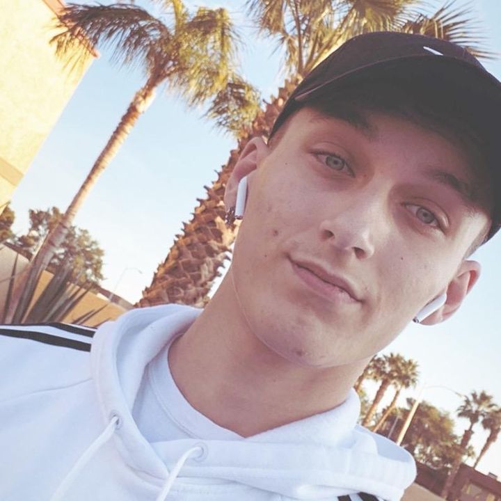 Profile Picture of user8548451500068 (@michael.whytsell) on Tiktok