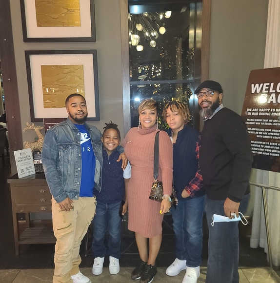 Profile Picture of Tashima Austin (@tashimaaustin) on Poshmark