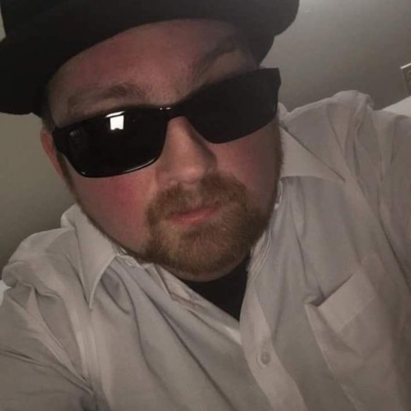 Profile Picture of David Severson (@davids31185) on Poshmark