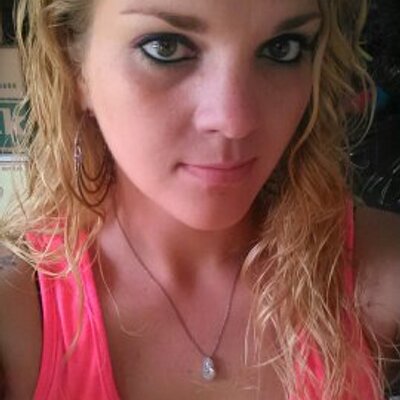 Profile Picture of Crystal Rosado (@crystaleyez84) on Twitter