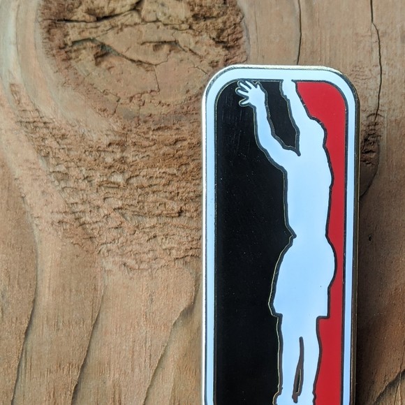 Profile Picture of Isaac Leineweber (@ikelein) on Poshmark