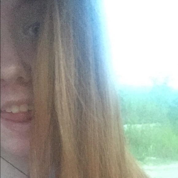 Profile Picture of Chyna Wilson (@http_chyna) on Poshmark