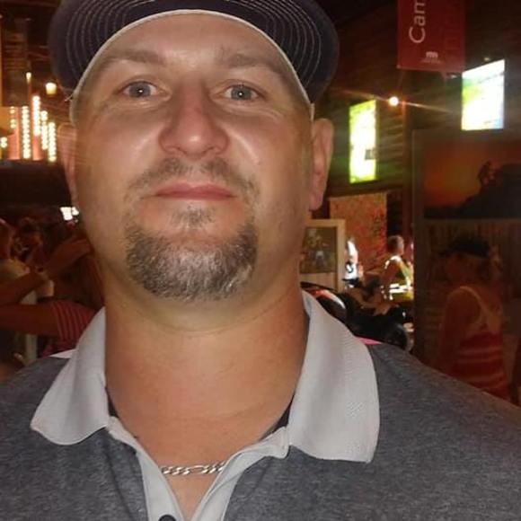 Profile Picture of Brad Jensen (@hollywoodhizzle) on Poshmark