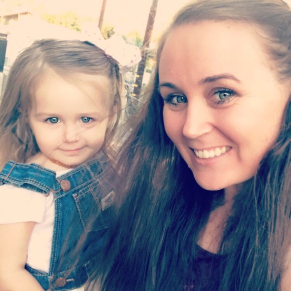 Profile Picture of Robyn Newton (@rnewton_8) on Poshmark