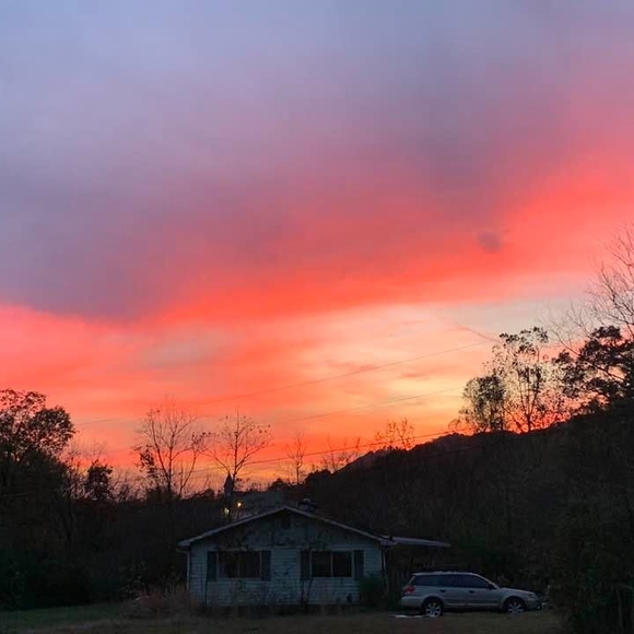 Profile Picture of Judy Yardley (@jyardley19) on Poshmark