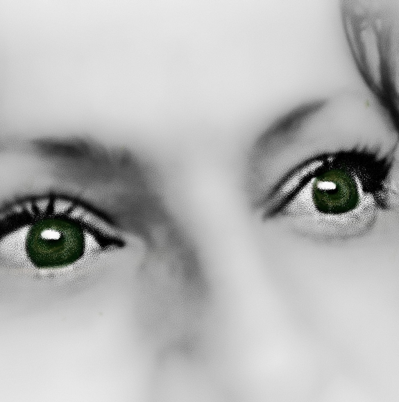 Profile Picture of Beverly Holt (@bjellist) on Poshmark