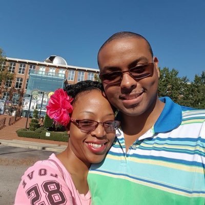 Profile Picture of Tina And Curtis R (@LivingWellYL) on Twitter