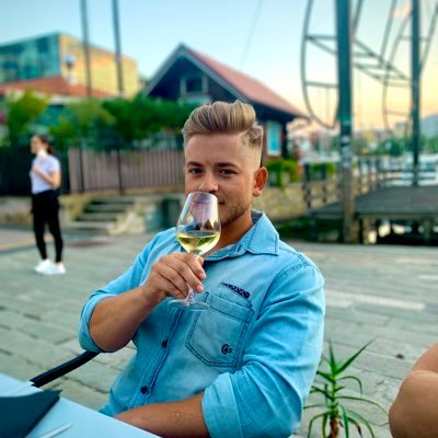 Profile Picture of Daniel Van Wyk (@Danielv18775073) on Twitter
