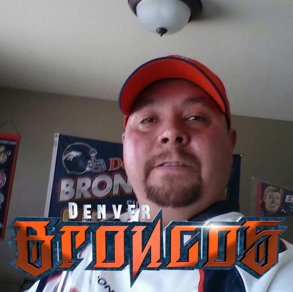 Profile Picture of Fernando Naranjo (@fnaranjo1989) on Poshmark