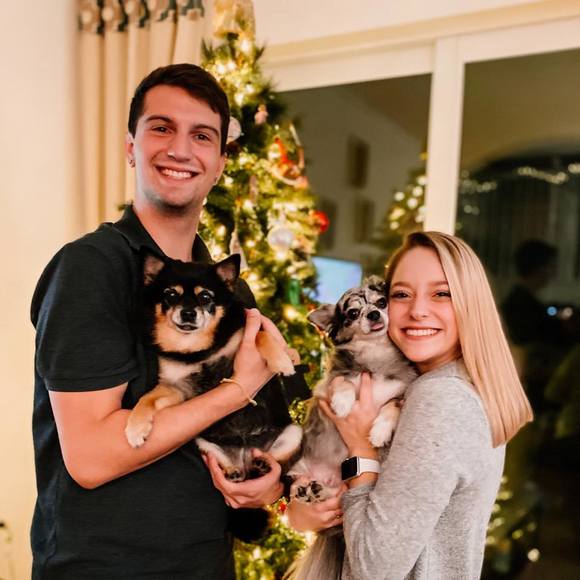 Nicole Dymersky - Poshmark Profile Picture of Nicole Dymersky (@nicole_dym) on Poshmark