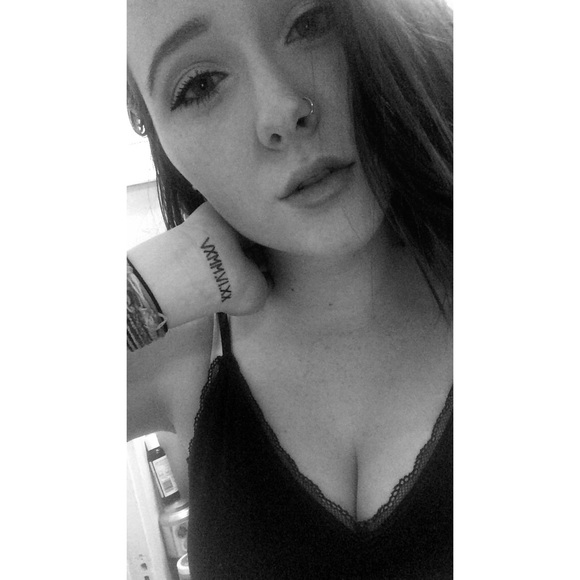 Profile Picture of Corinna Johnson (@queenjade4) on Poshmark