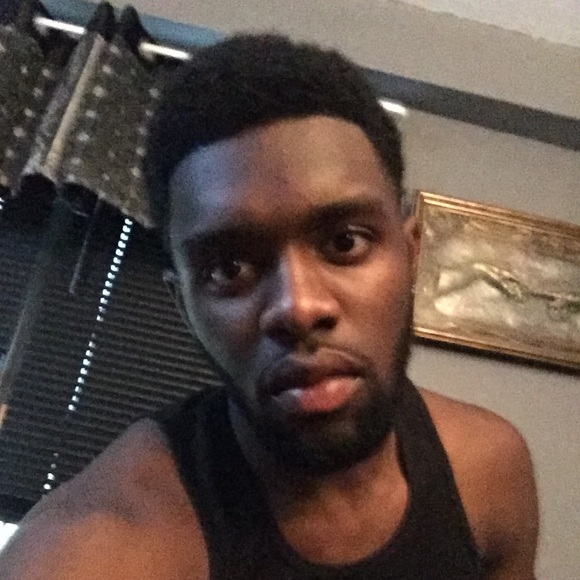 Profile Picture of Luke Grant (@najveli367) on Poshmark