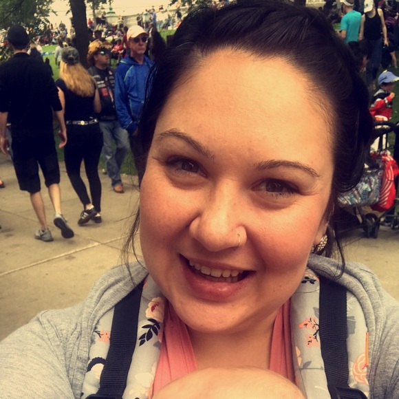 Profile Picture of Katelyn Klodnicki (@kateklodnicki) on Poshmark