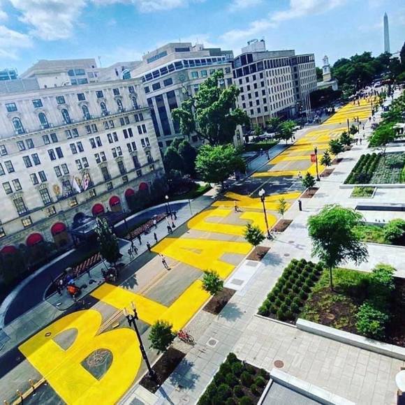 Profile Picture of Lahela Way (@lahelama) on Poshmark