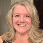 Profile Picture of Lori Reznick (@lorireznick56) on Instagram